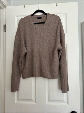 Gap brown pullover knit sweater